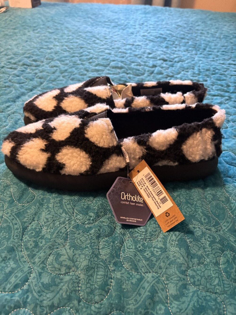 TOMS Ortholight Faux Shearling White Heart Slip On Women's Shoe Size 9.NWT
